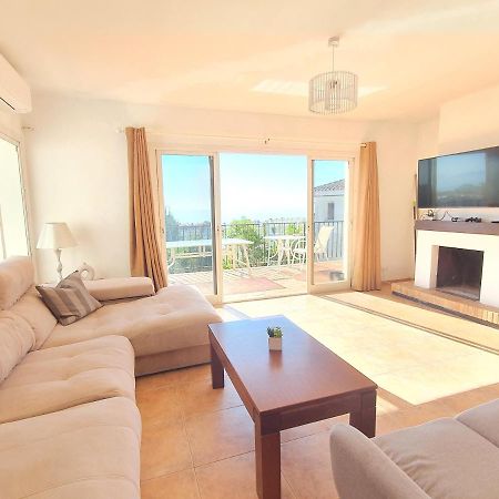 Beautiful 5 Bedroom Villa With Private Pool With Stunning Sea Views, Walking Distances To Shops Restaurants Beach Manilva Eksteriør bilde